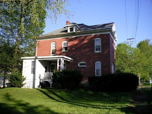 2nd image of 530 Venango Ave