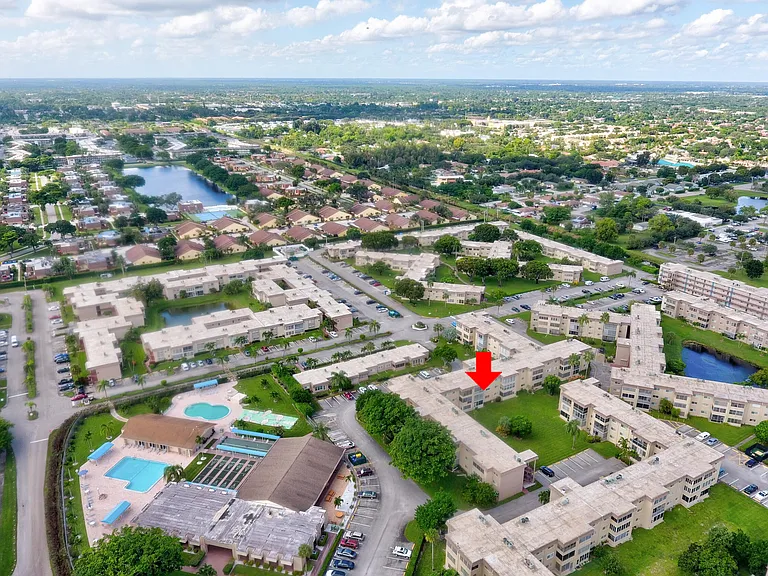 701 Lori Dr #209 — Photo 64