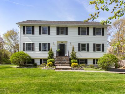 16B Westview Trail, New Fairfield, CT, 06812
