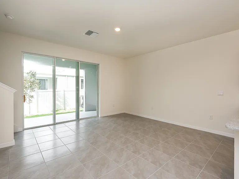 2963 Suncoast Plains Dr — Photo 2