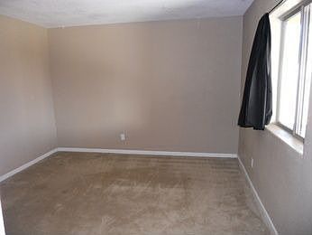 3rd image of 625 N 94th Pl