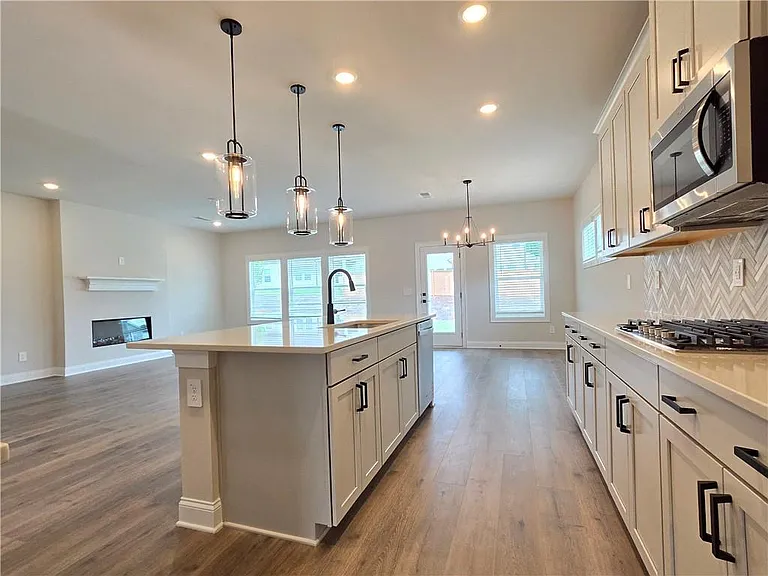 3158 Sweet Red Cir — Photo 11