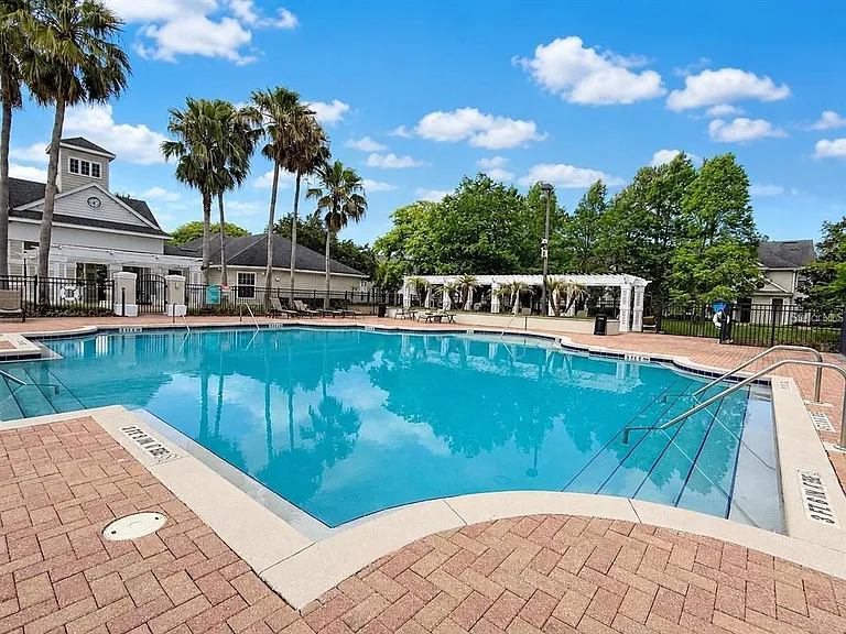143 Southern Pecan Cir #207 — Photo 2