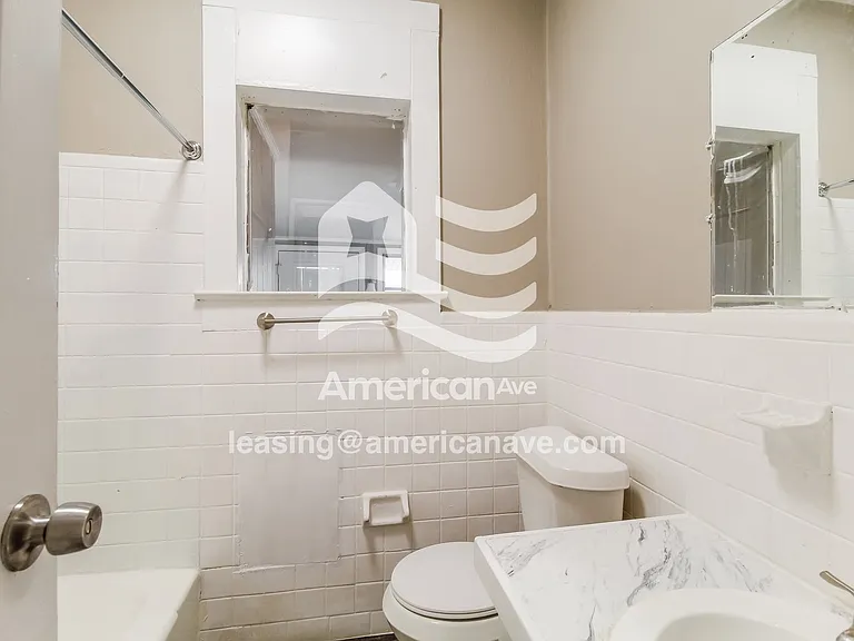 538184_014_wm_-_bathroom_13590285.jpg