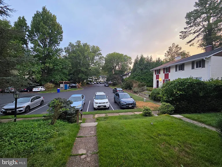 5407 Fallriver Row Ct — Photo 36