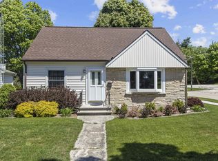 802 25th St, Two Rivers, WI 54241