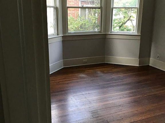 4th image of 227 Buist Ave
