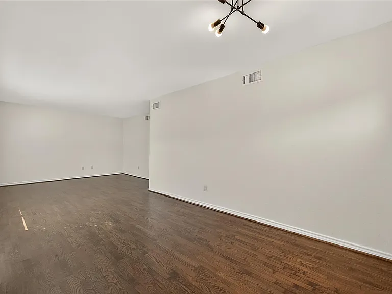 2020 Huldy St #10 — Photo 12