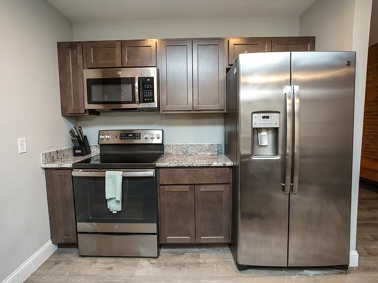 627 Main St #3 — Photo 13