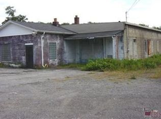 1101 Hubbard Rd, Youngstown, OH 44505