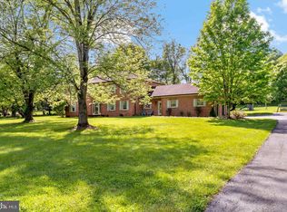 134 Tufts Ln, Falling Waters, WV 25419