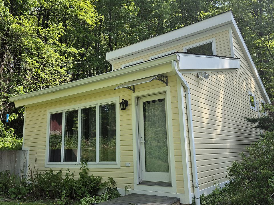 1st image of 8 Spring Lake Rd
