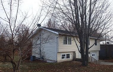 2nd image of 816 N Mulberry St