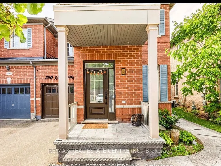 590 Grant Way — Photo 1