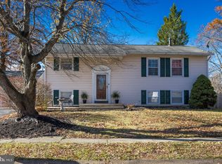 100 Patricia Rd, Newark, DE 19713