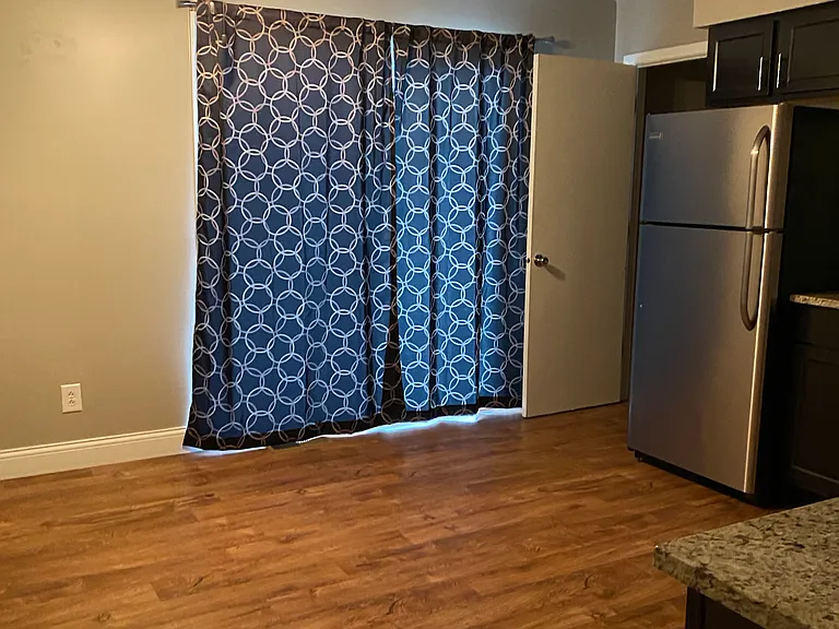 2420-2422 W Lawrence Ave #1 — Photo 9