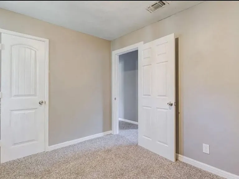 Unit Photo