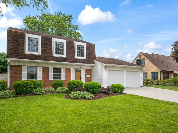 1925 Cloverdale Ct, Schaumburg, IL 60194