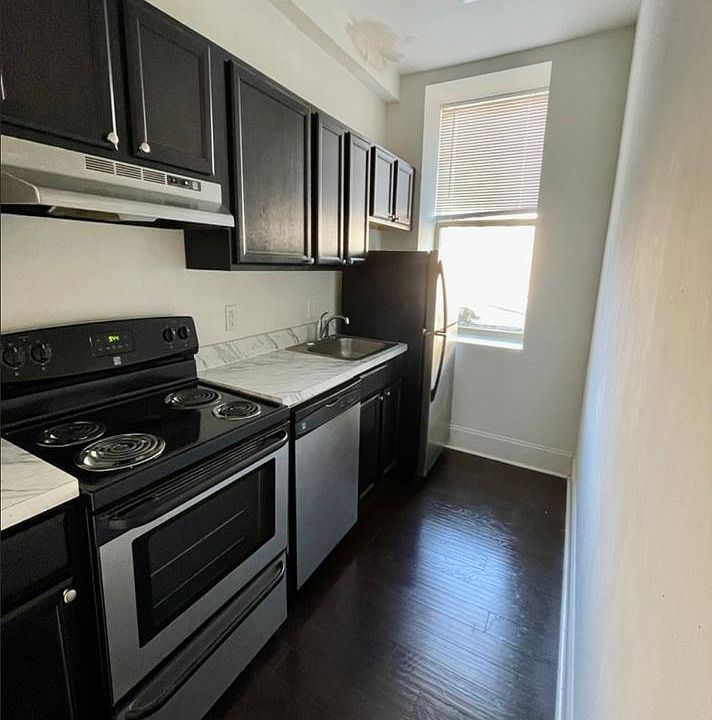 2nd image of 1210 Saint Paul St APT 2B
