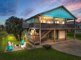 965 Mary Ann, Crystal Beach, TX 77650