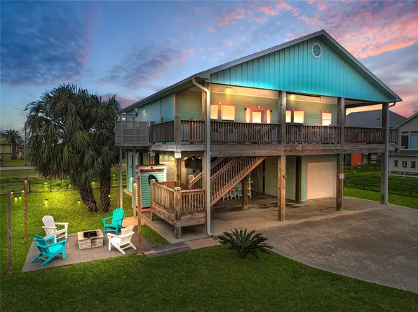 965 Mary Ann, Crystal Beach, TX 77650