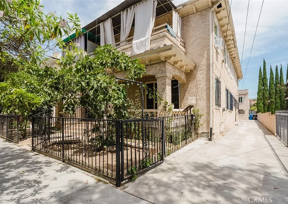 1634 N Alexandria Ave