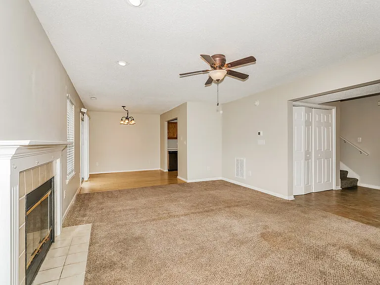 11960 Locus Ln — Photo 6