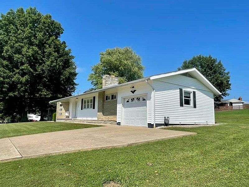 1st image of 505 Green Acres Cir