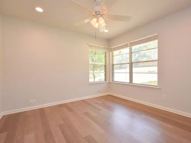 5003 Westview Dr — Photo 30