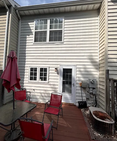 2437 Monroe Chase Ct — Photo 4