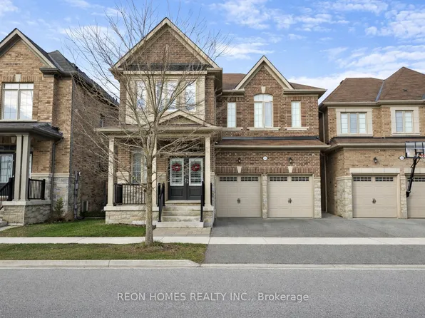 2142 Saffron Dr, Pickering, ON L1X 0E2