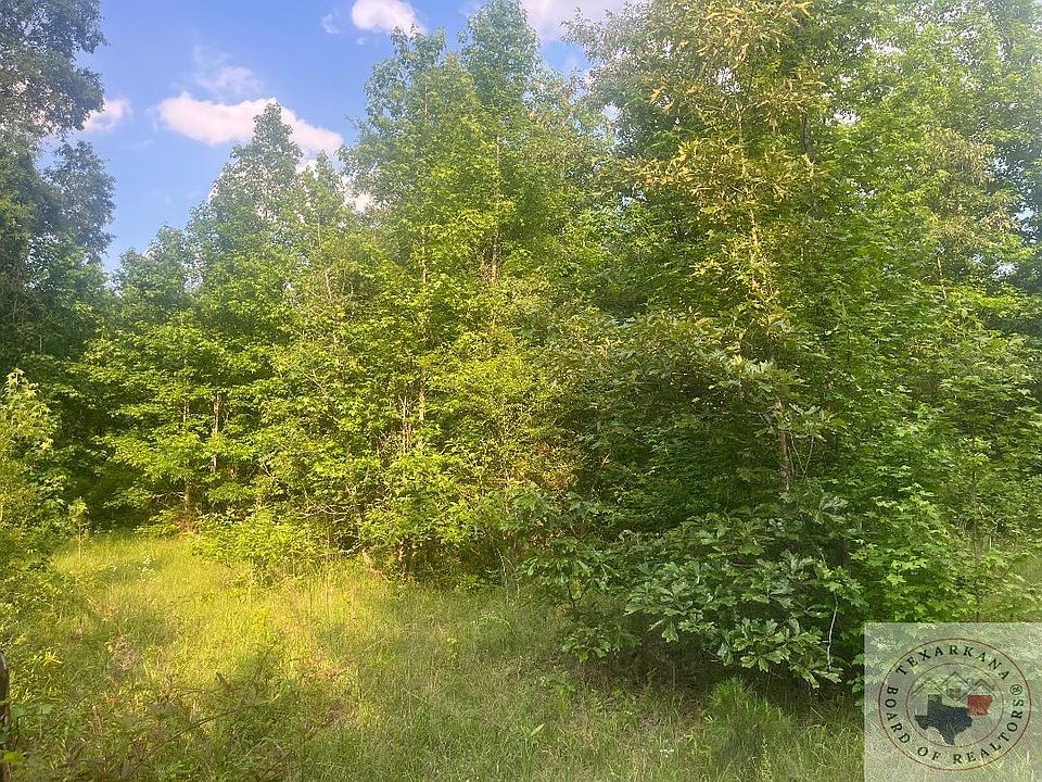 1st image of 670 B Cres #3543