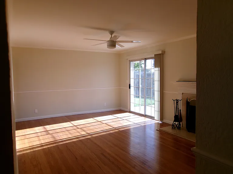 4470 Sally Dr — Photo 18