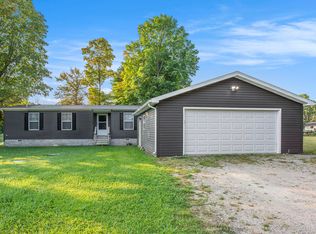 4215 E Shore Dr, Stanton, MI