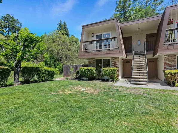 146 Ascot Ct APT 1, Moraga, CA 94556