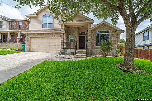 5 bed, 3.5 bath, 3325 sqft, $3,000 — Photo 2