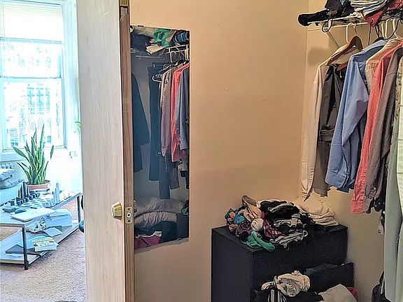4th image of 749 40th St #1L