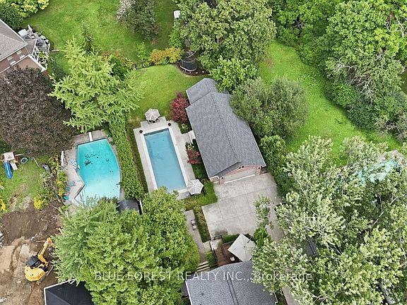 5th image of 224 Base Line Rd E