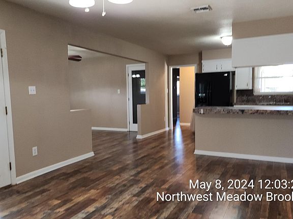 5th image of 3819 NW Meadowbrook Dr