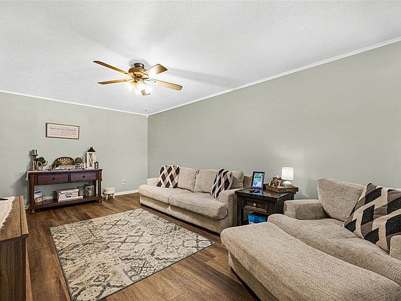 4th image of 433 N Lester Blvd