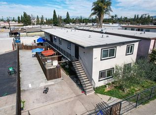1917 W Myrtle St, Santa Ana, CA 92703