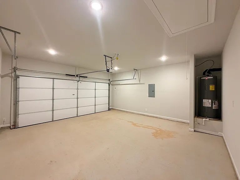 189 Berkshire Pl — Photo 27