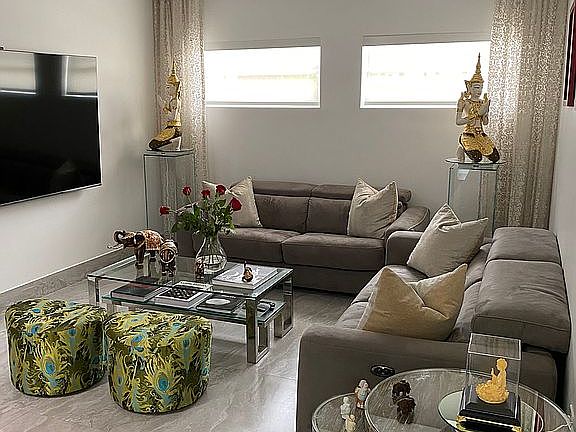 3rd image of 9151 Fontainebleau Blvd APT 3