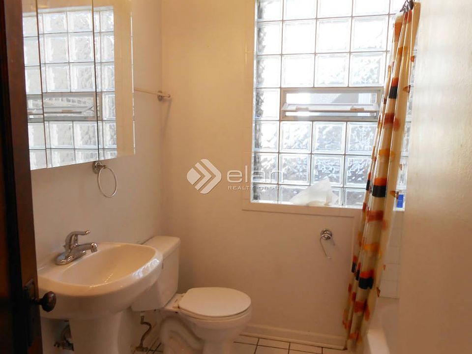 2nd image of 731 Elm St APT 303
