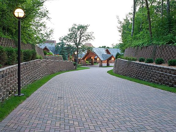 Mary Hill Driveway