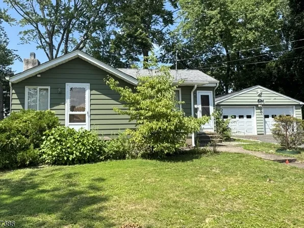 48 Beechwood Ave, Lake Hiawatha, NJ 07034