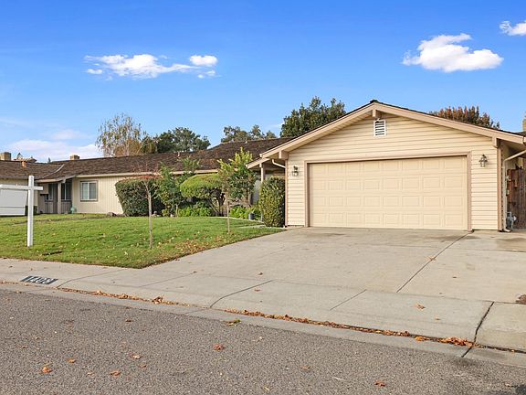 5th image of 1403 Woodmont Way