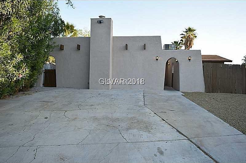 2nd image of 4125 Parkwood Cir