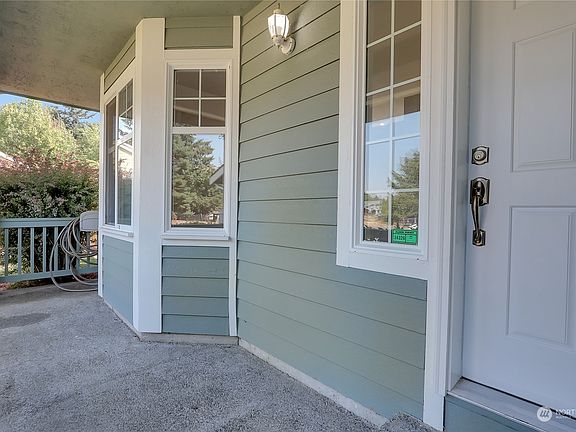 4th image of 12219 200th Avenue Ct E