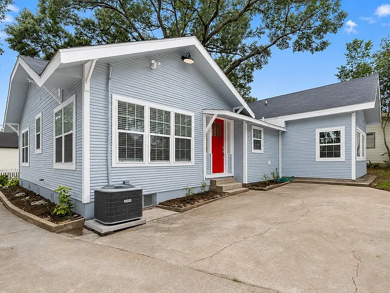 603 Crockett St — Photo 40